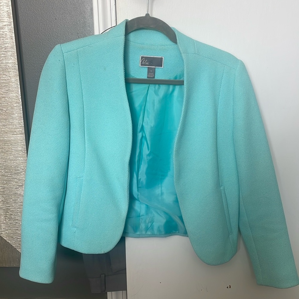 Chelsea 28 teal blazer